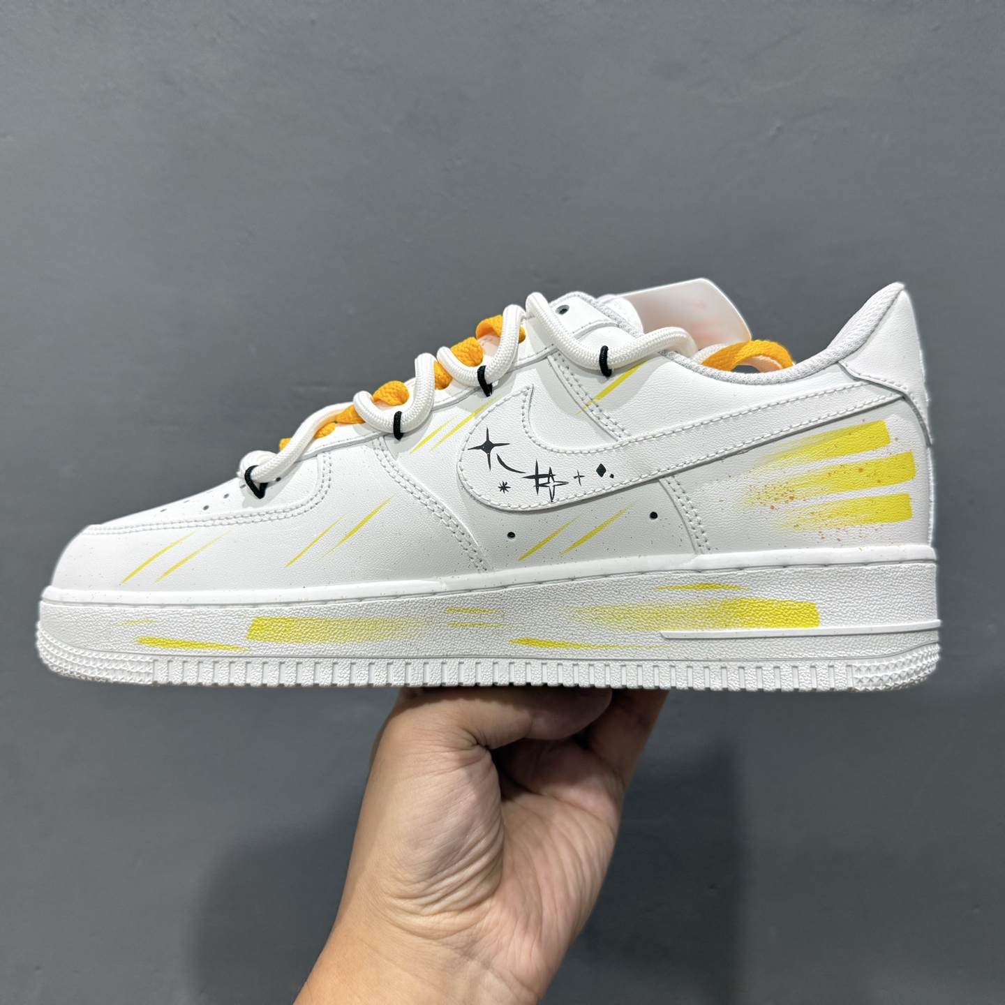 Nike Air Force 1'07 Low ”Taurus” 手绘涂鸦 十二星座系列 金牛座 空军一号低帮休闲板鞋