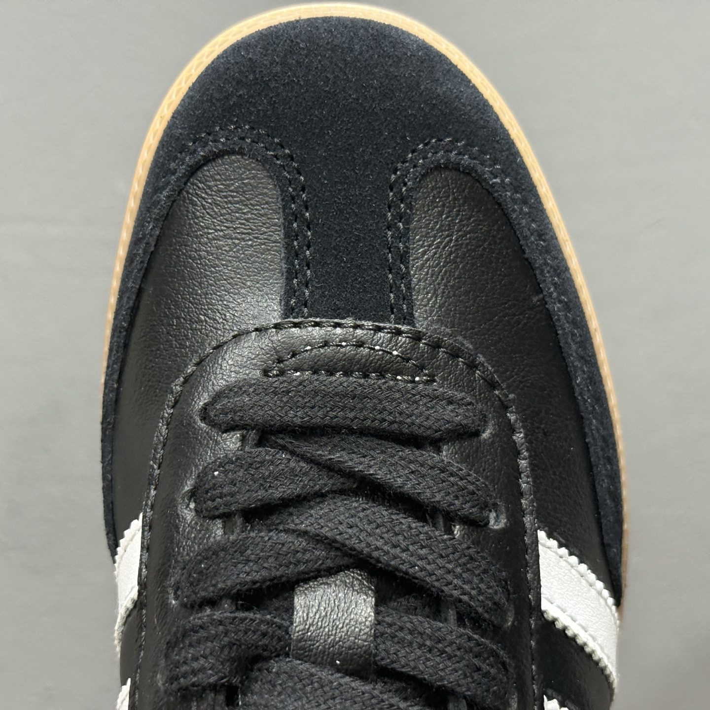 Adidas Originals SAMBA DECON 桑巴舞系列阿迪达斯 三叶草 绅士德训足球风百搭低帮休闲运动板鞋 IF0641-High Quatity Cheap Brand wholesale wholesaler seller Clothes Bags handbags Sneakers Top Fashion Clothing Shoes from China Factory Chinese suppliers best Quality Beautiful Price Adidas Originals SAMBA DECON 桑巴舞系列阿迪达斯 三叶草 绅士德训足球风百搭低帮休闲运动板鞋 IF0641