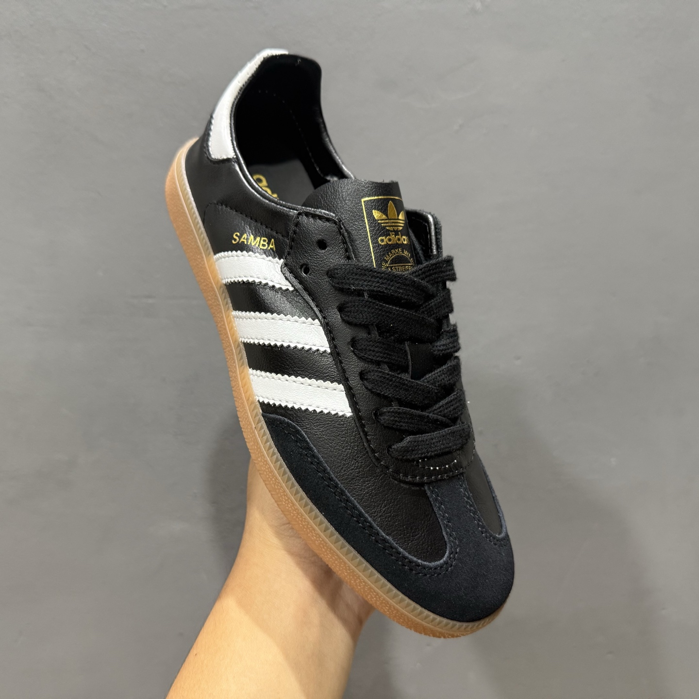 Adidas Originals SAMBA DECON 桑巴舞系列阿迪达斯 三叶草 绅士德训足球风百搭低帮休闲运动板鞋 IF0641-High Quatity Cheap Brand wholesale wholesaler seller Clothes Bags handbags Sneakers Top Fashion Clothing Shoes from China Factory Chinese suppliers best Quality Beautiful Price Adidas Originals SAMBA DECON 桑巴舞系列阿迪达斯 三叶草 绅士德训足球风百搭低帮休闲运动板鞋 IF0641