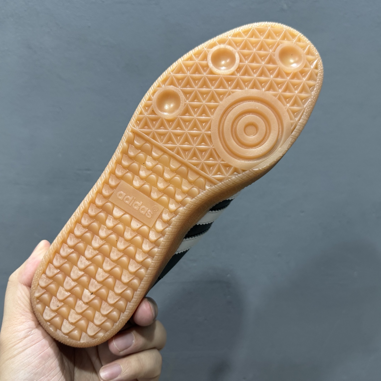 Adidas Originals SAMBA DECON 桑巴舞系列阿迪达斯 三叶草 绅士德训足球风百搭低帮休闲运动板鞋 IF0641-High Quatity Cheap Brand wholesale wholesaler seller Clothes Bags handbags Sneakers Top Fashion Clothing Shoes from China Factory Chinese suppliers best Quality Beautiful Price Adidas Originals SAMBA DECON 桑巴舞系列阿迪达斯 三叶草 绅士德训足球风百搭低帮休闲运动板鞋 IF0641