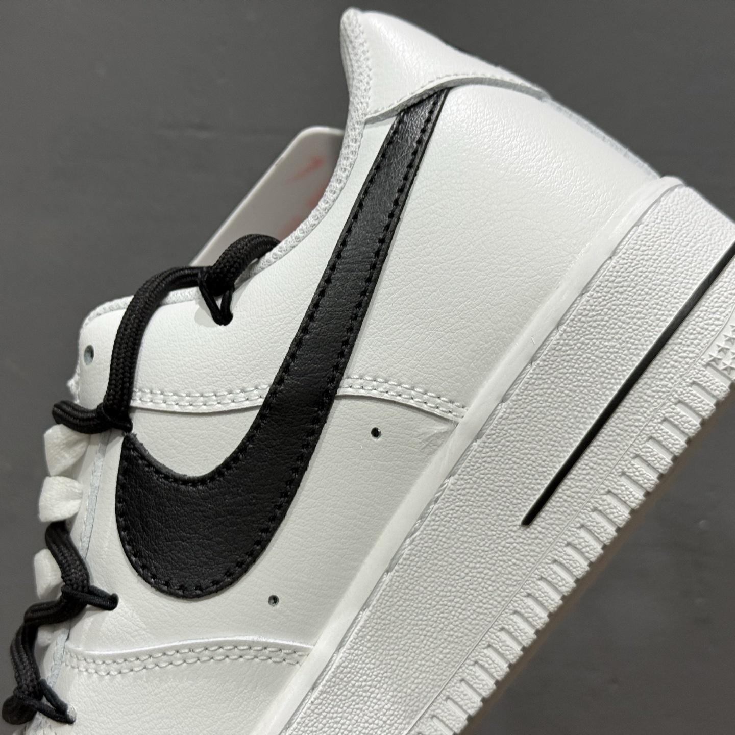 Nike Air Force 1'07 Low 高街定制款 空军一号低帮休闲板鞋 CW2288-111