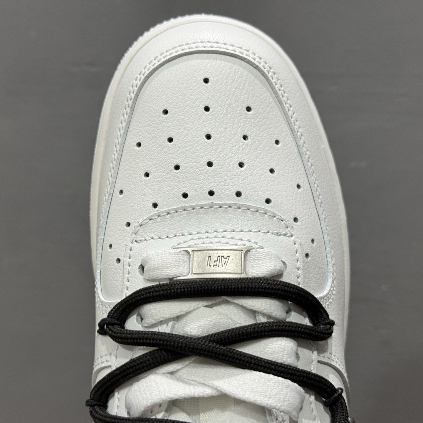 Nike Air Force 1'07 Low 高街定制款 空军一号低帮休闲板鞋 CW2288-111