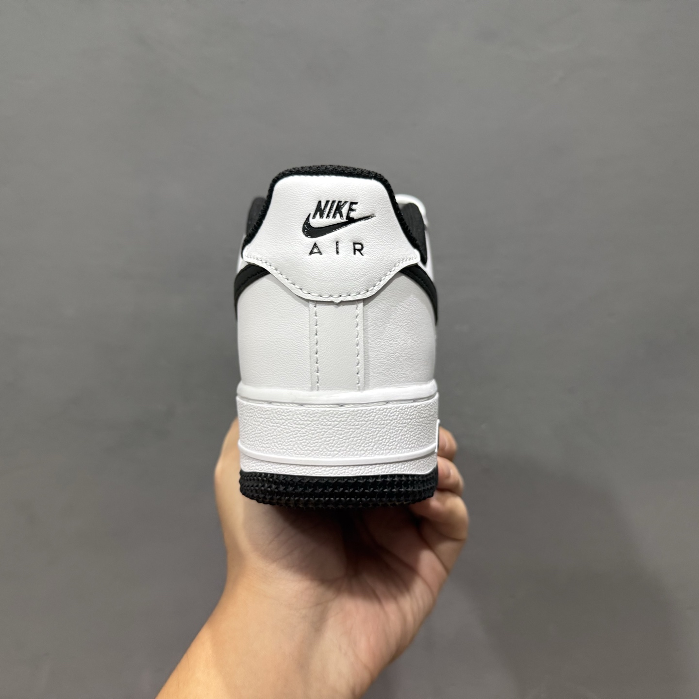 Nike Air Force 1'07 Low 空军一号低帮休闲板鞋 HQ1911-100