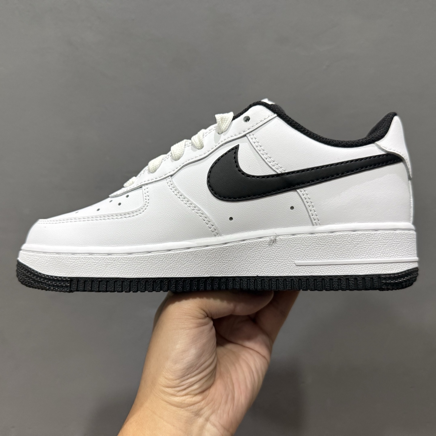 Nike Air Force 1'07 Low 空军一号低帮休闲板鞋 HQ1911-100