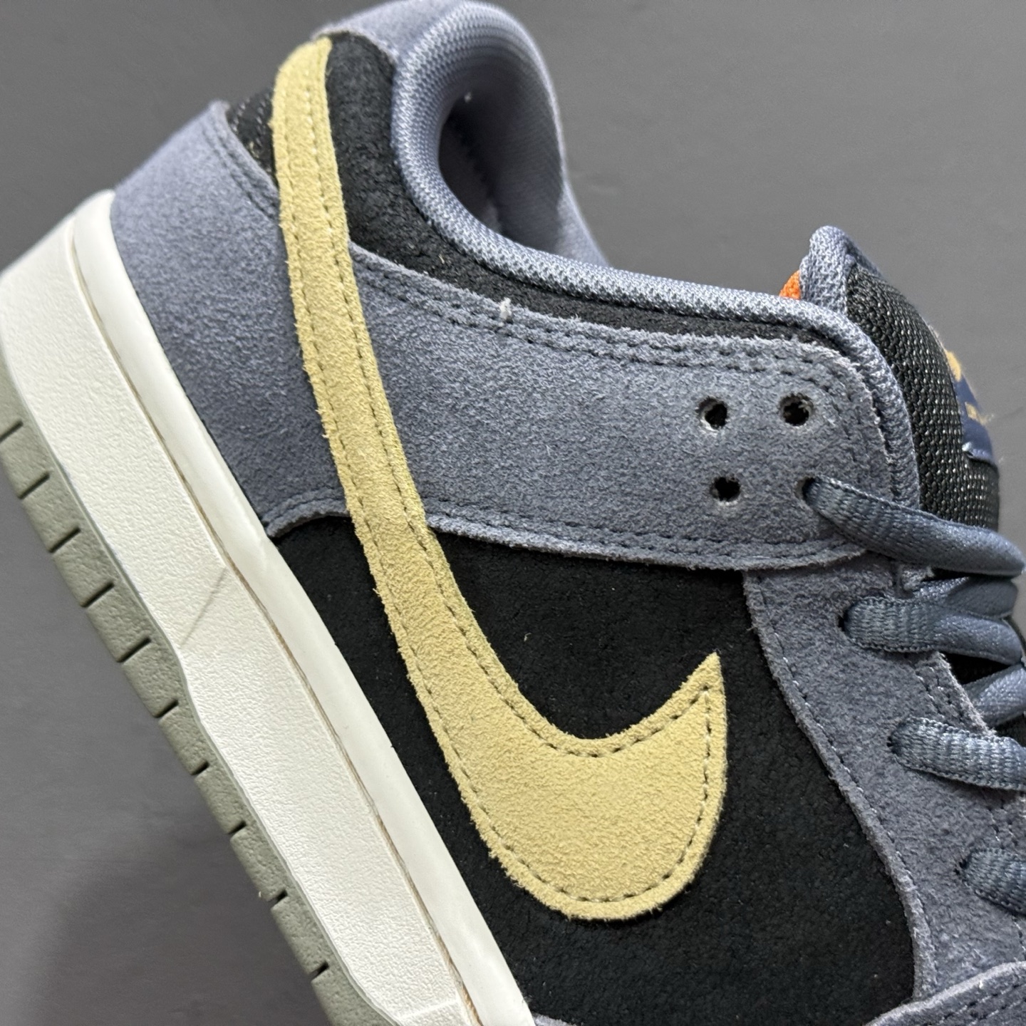 Nike Dunk SB “Dust Noir” 雾灰蓝 黑蓝 HF3063-002