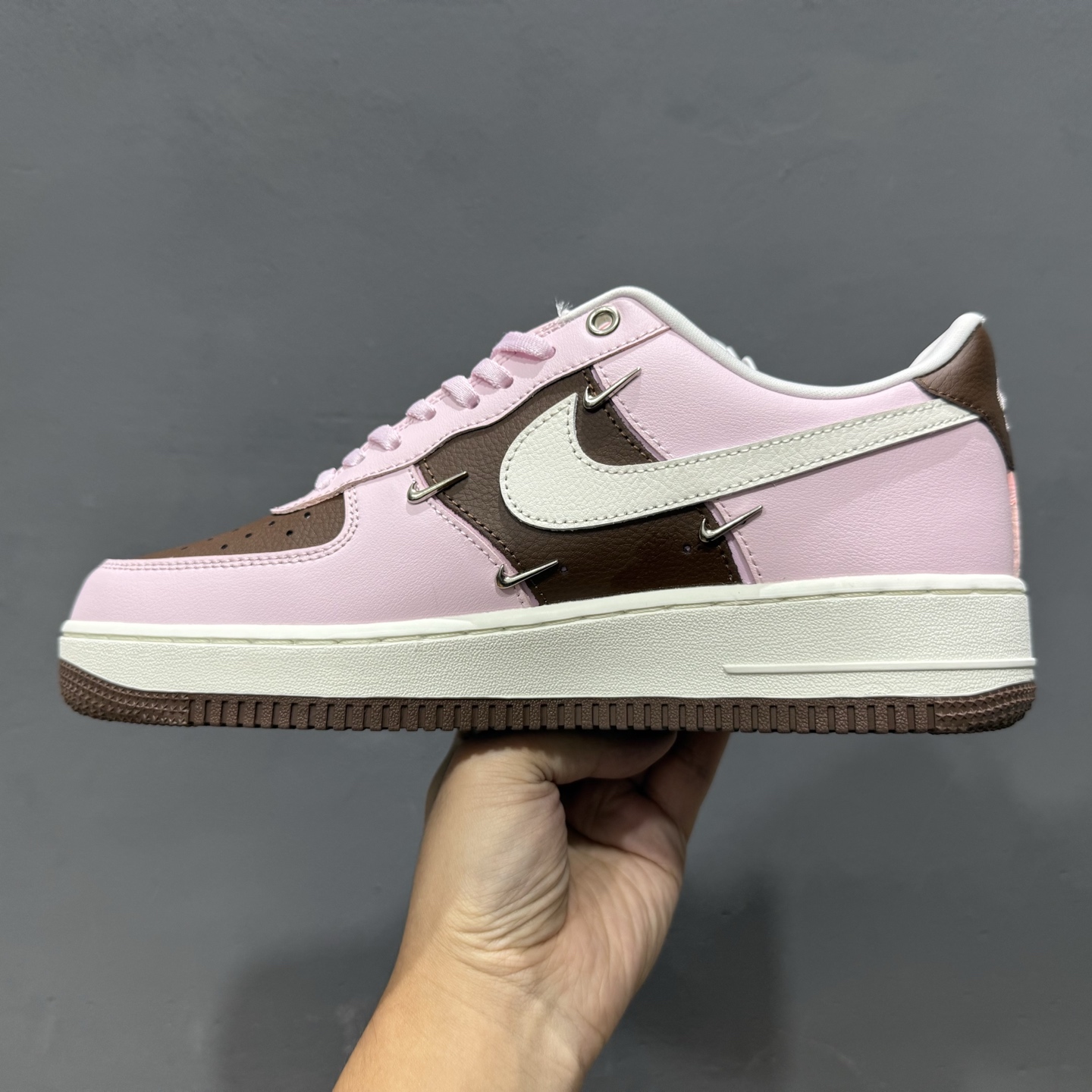 Nike Air Force 1'07 Low 空军一号低帮休闲板鞋 IO7595-211