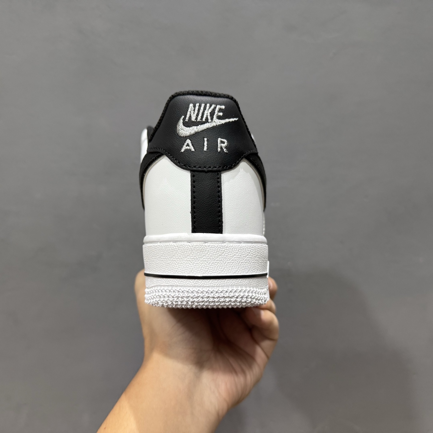 Nike Air Force 1'07 Low 黑银小勾 空军一号低帮休闲板鞋 ZH0316-109