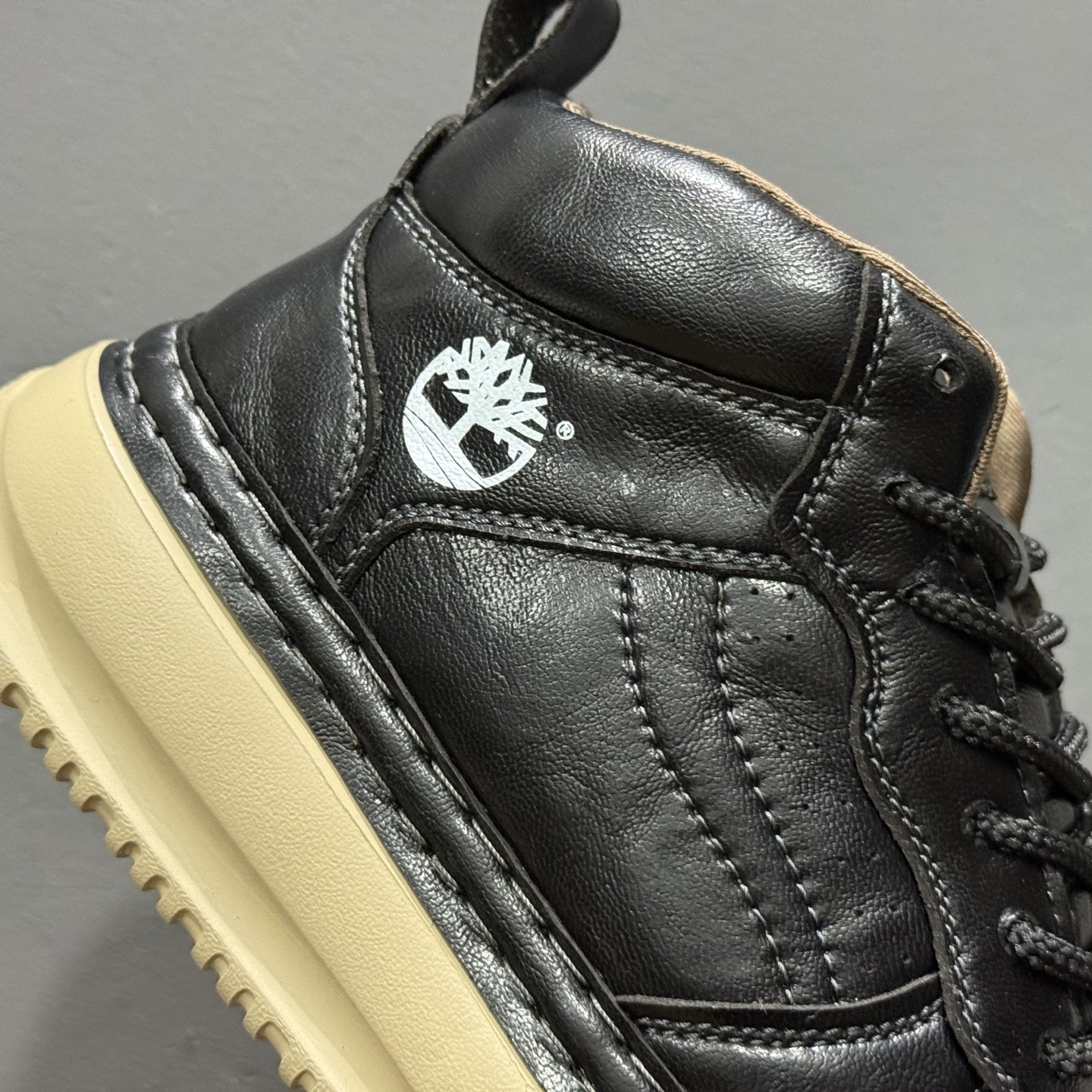 2025秋冬Timberland 天伯伦/添柏岚经典高帮休闲男鞋