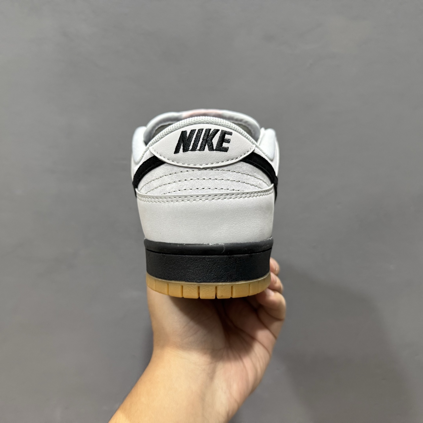 200 Nike Dunk SB Dunk 灰色 FJ1674-002