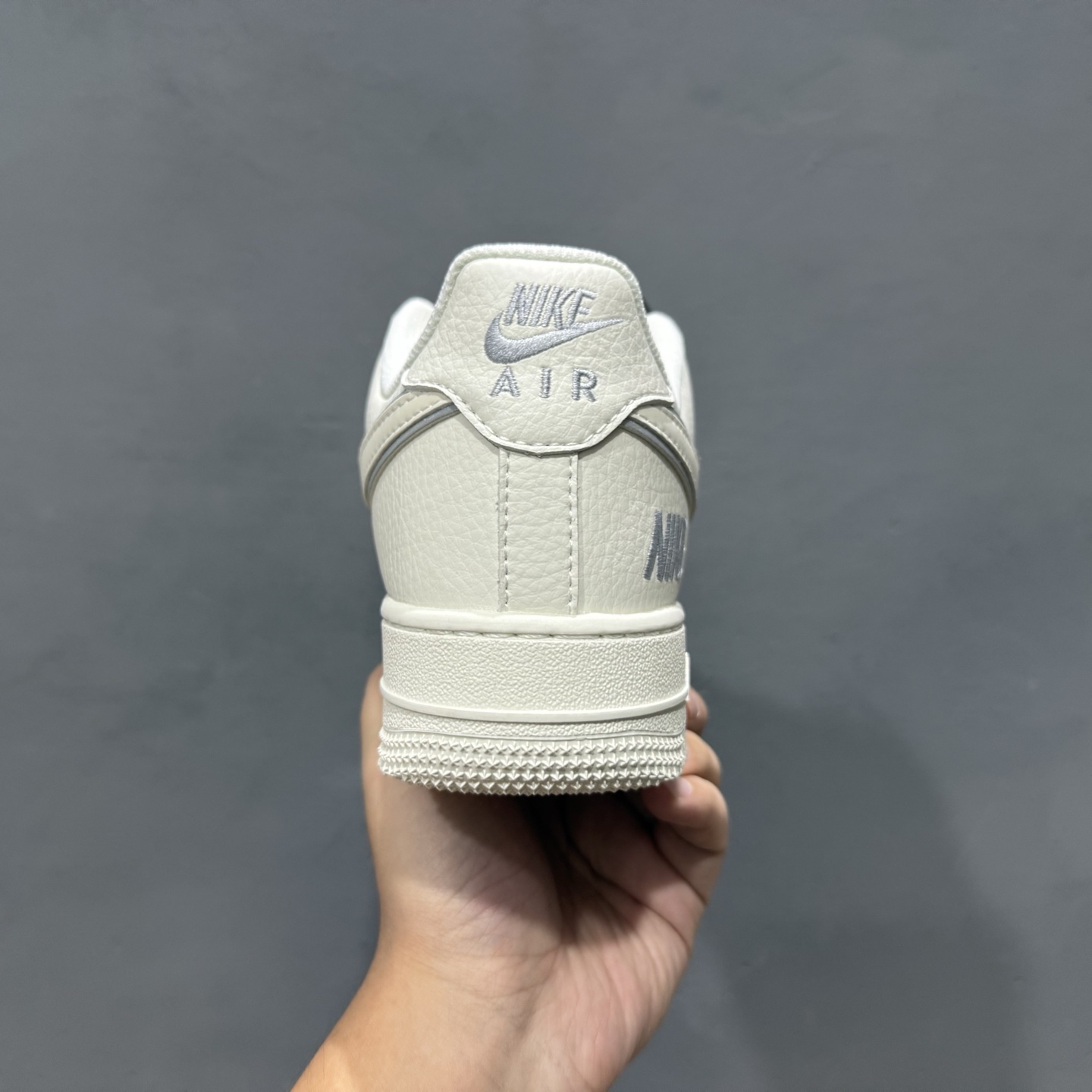 ￥260 Nike Air Force 1'07 Low 耐克刺绣 空军一号低帮休闲板鞋 CS5288-045