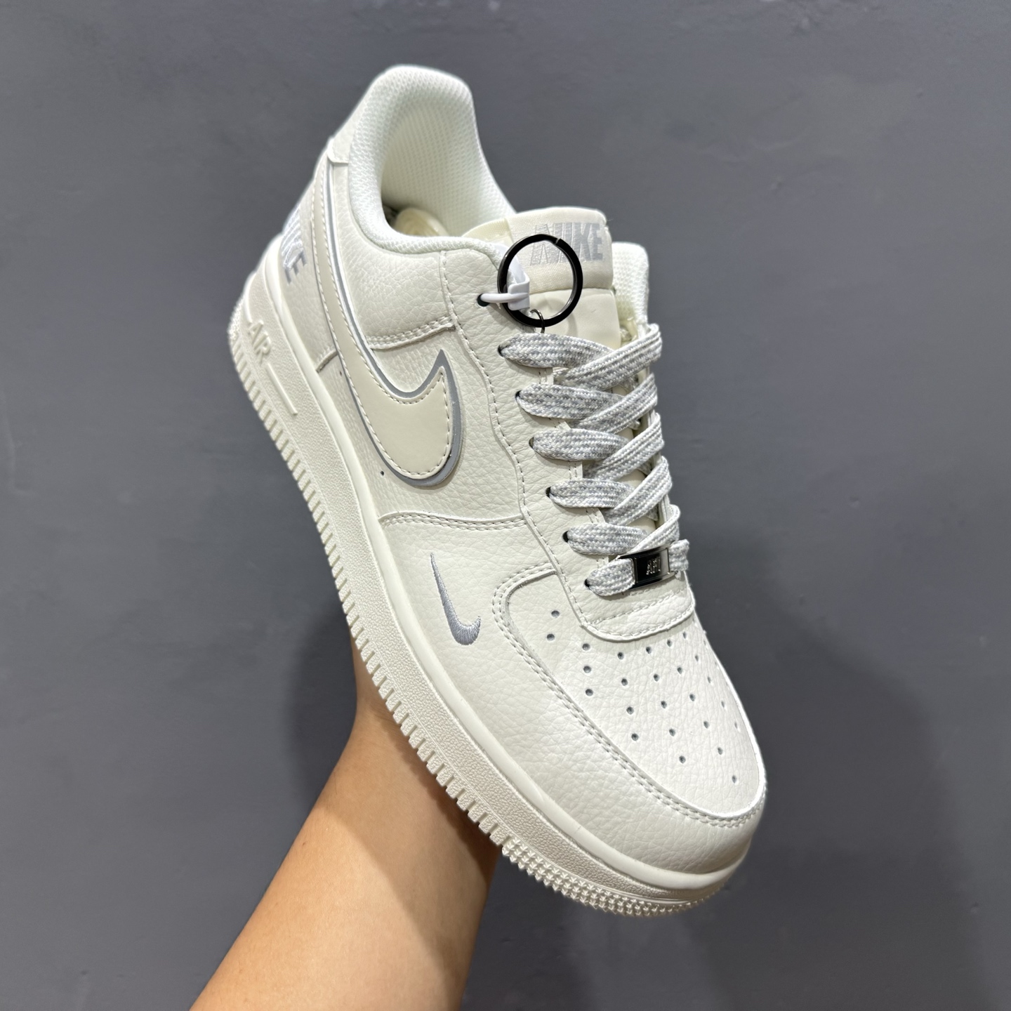 ￥260 Nike Air Force 1'07 Low 耐克刺绣 空军一号低帮休闲板鞋 CS5288-045