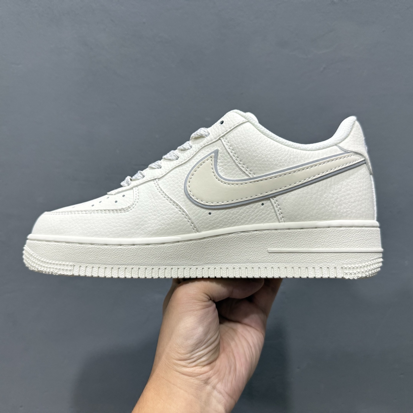 ￥260 Nike Air Force 1'07 Low 耐克刺绣 空军一号低帮休闲板鞋 CS5288-045