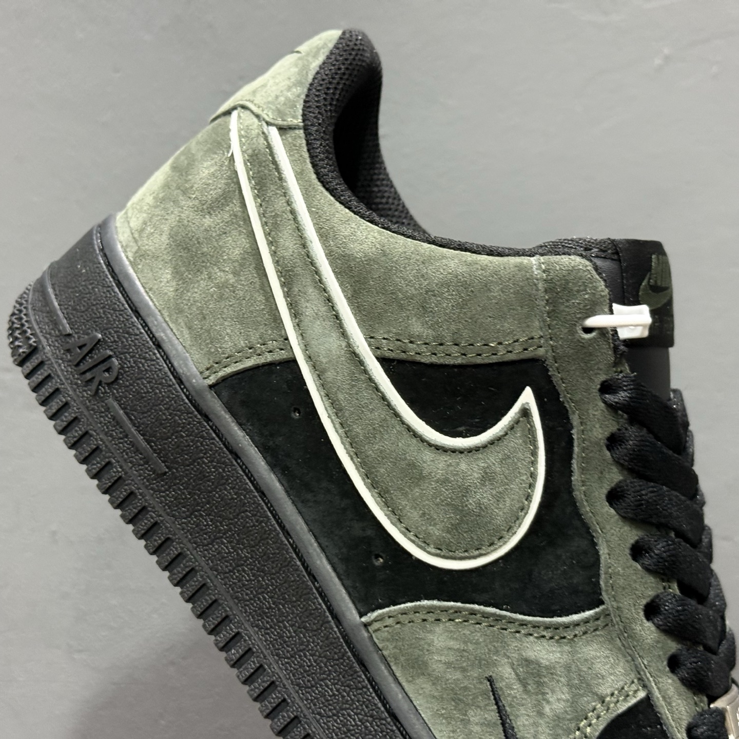 ￥260 Nike Air Force 1'07 Low 军绿黑 秋冬麂皮 空军一号低帮休闲板鞋 ZH0316-132