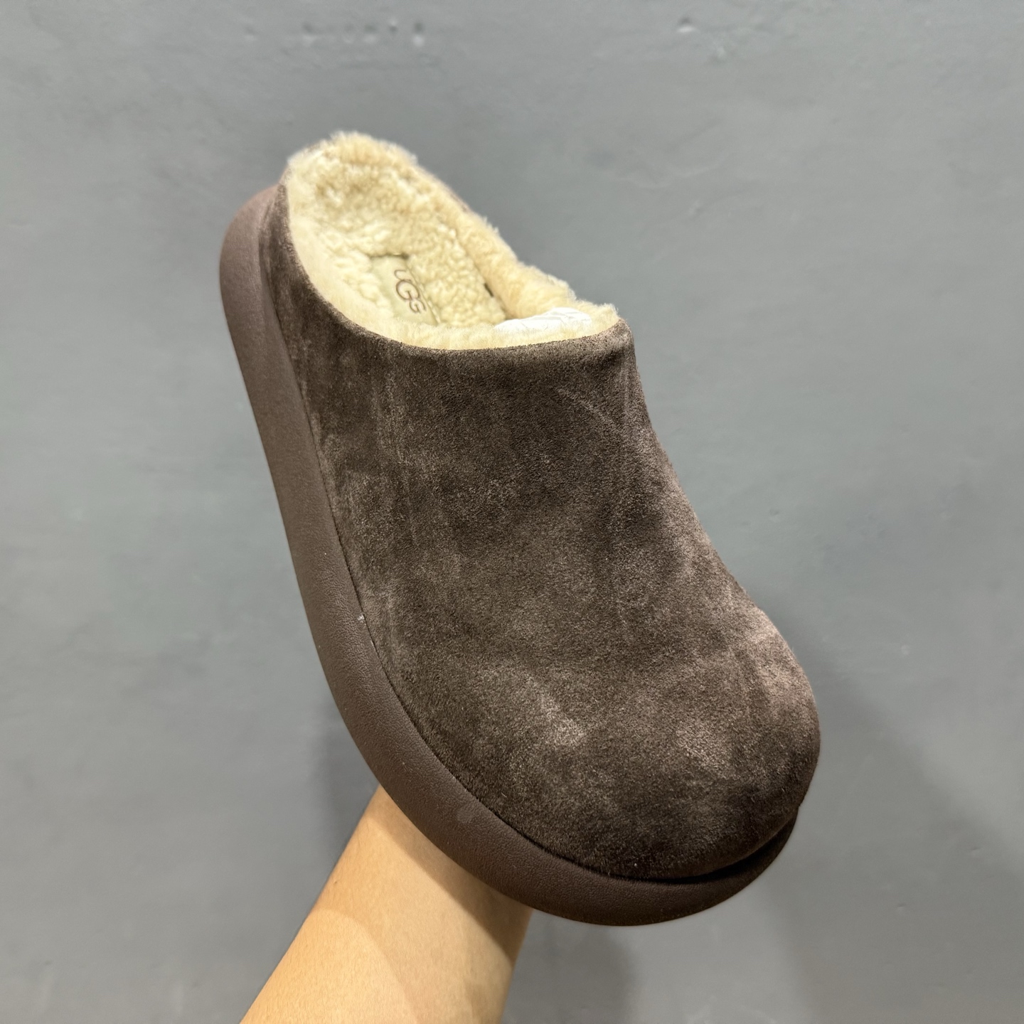 25年年末 全网热卖款 UGG 厚底土豆大头雪地靴 2417171-莆田鞋,莆田鞋货源,高仿鞋,高仿鞋货源,安福档口,莆田高仿鞋,莆田鞋批发,高仿鞋批发,莆田高仿运动鞋,高仿运动鞋,莆田运动鞋 25年年末 全网热卖款 UGG 厚底土豆大头雪地靴 2417171