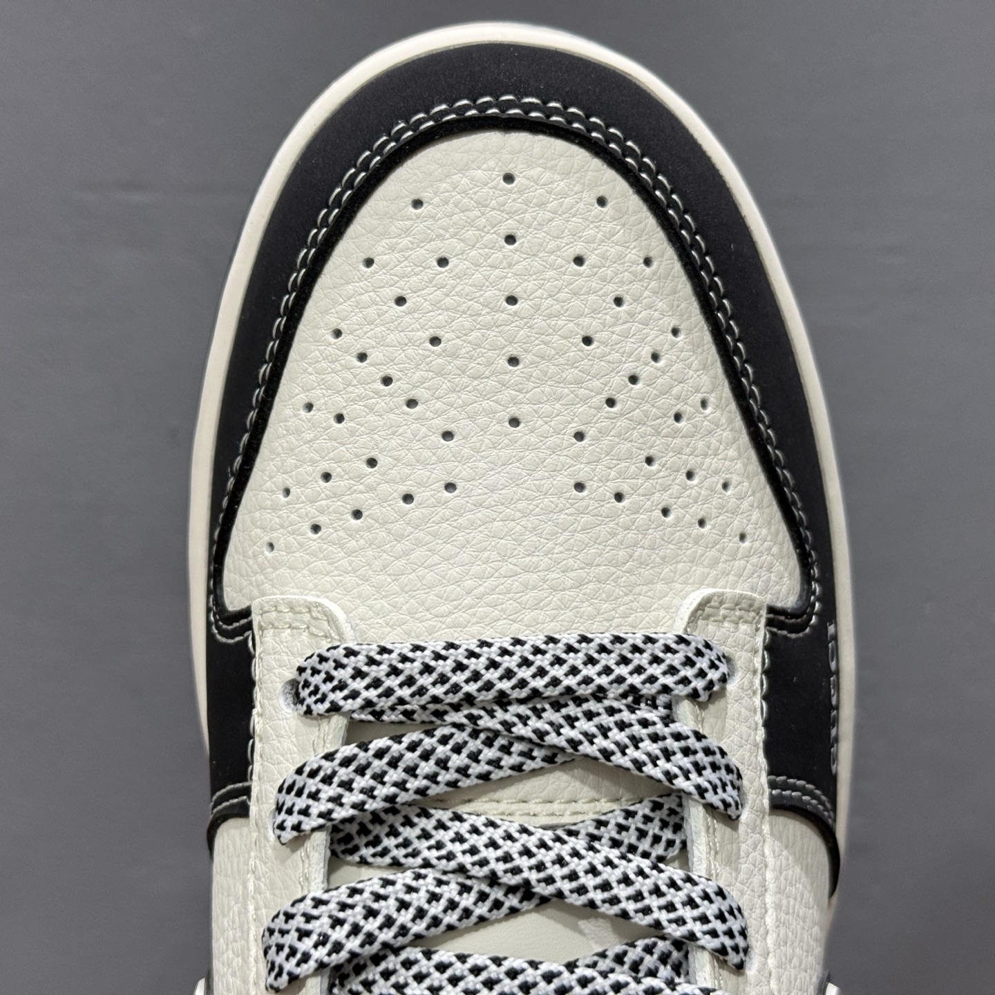 280 Gucci x Nike Dunk Low 黑白熊猫 JP1628-021