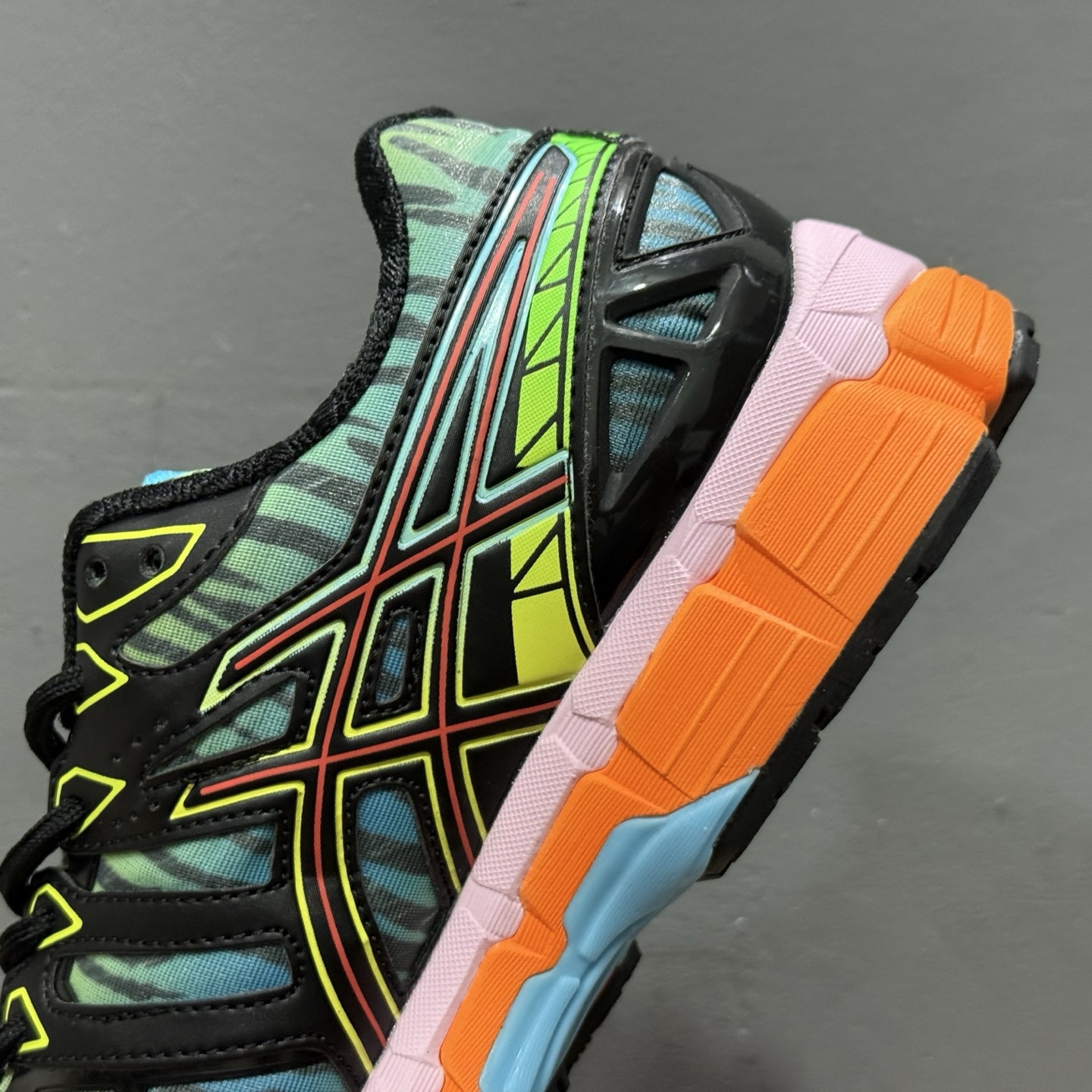 220 Asics GEL-KINETIC FLUENT亚瑟士休闲透气跑步鞋 1203A664-400