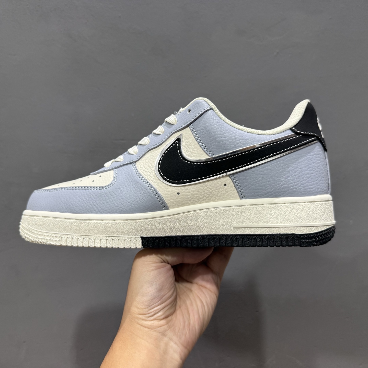 200 Nike AIR FORCE 1 '07 WB “联名款” 空军一号低帮休闲板鞋 CS5288-023