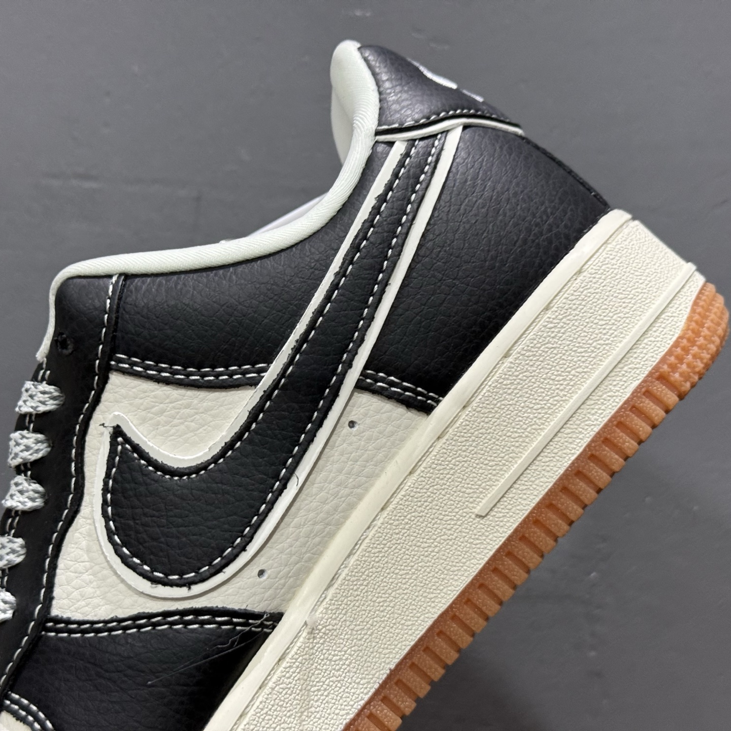 260 XC/ NIke AIR FORCE 1'07 LV8 “联名款”空军一号 低帮 运动鞋 DD1982-323