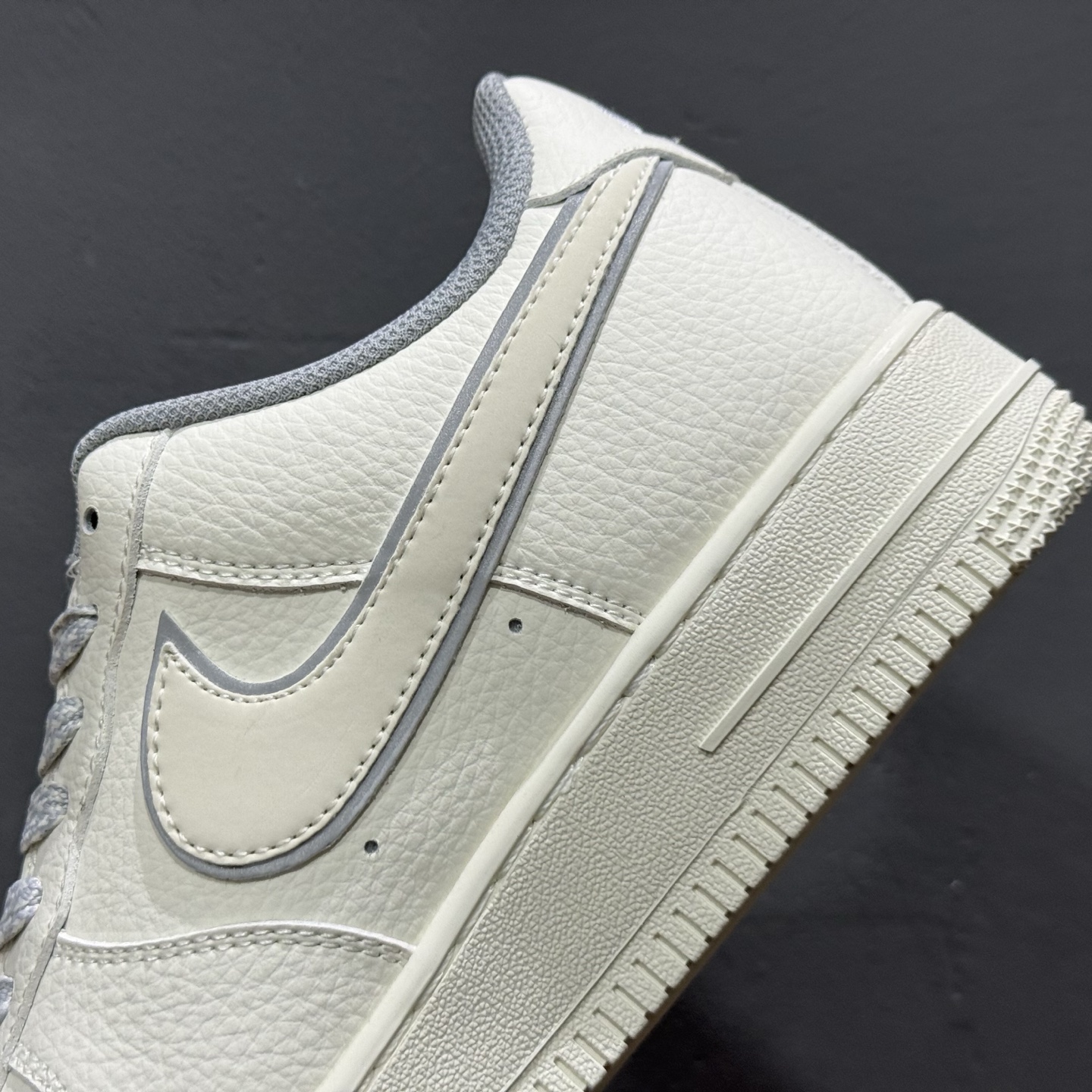 ￥260 Nike Air Force 1'07 Low 米白鬼脸 空军一号低帮休闲板鞋 CS5288-039