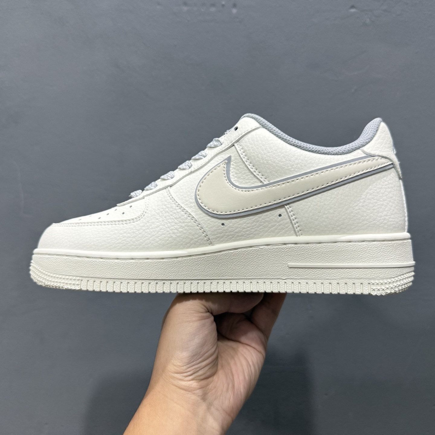￥260 Nike Air Force 1'07 Low 米白鬼脸 空军一号低帮休闲板鞋 CS5288-039