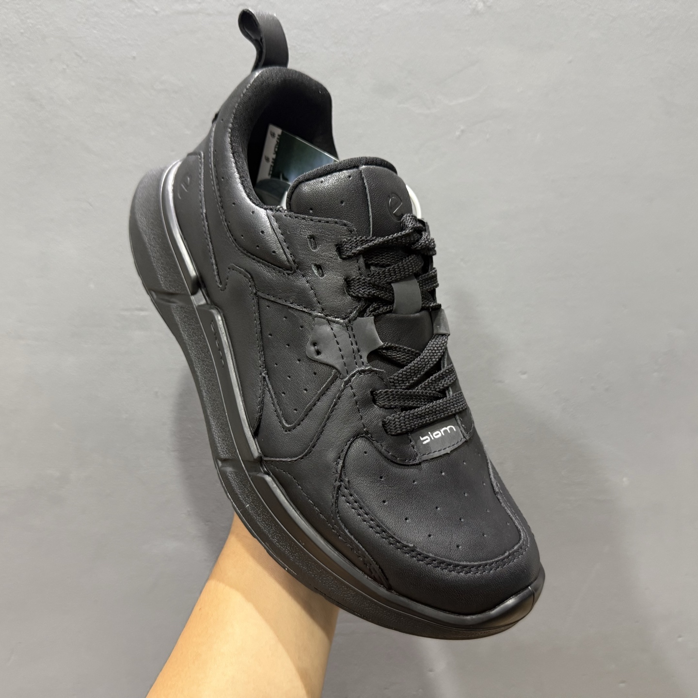 280 Ecco/爱步 Biom 2.2系列 旋转扣皮面经典百搭时尚休闲鞋 830864-241