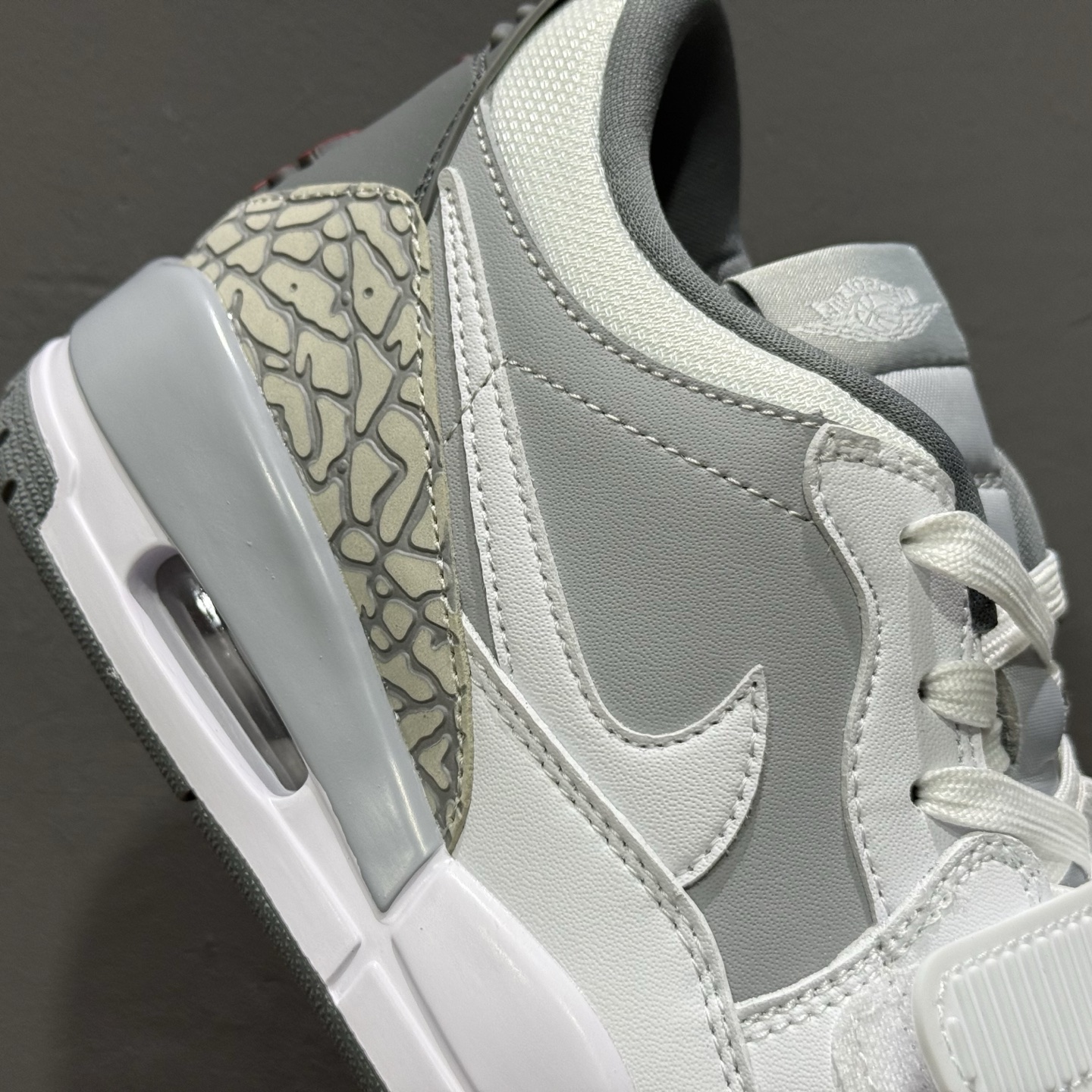 260 Air Jordan Legacy AJ312 低帮 白灰 CD7069-005