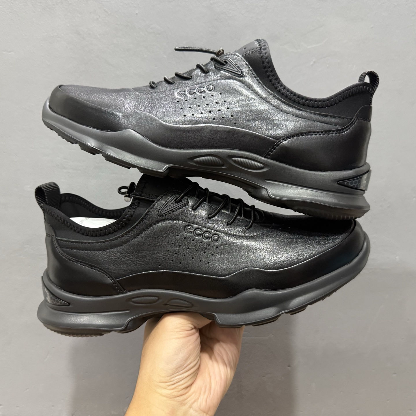 300 Ecco爱步运动鞋男鞋 BIOM2025 透气健步鞋 防滑跑步鞋