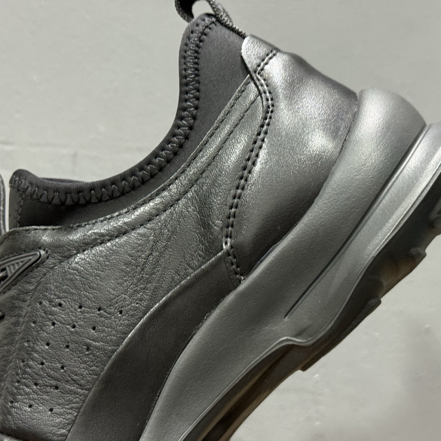 300 Ecco爱步运动鞋男鞋 BIOM2025 透气健步鞋 防滑跑步鞋