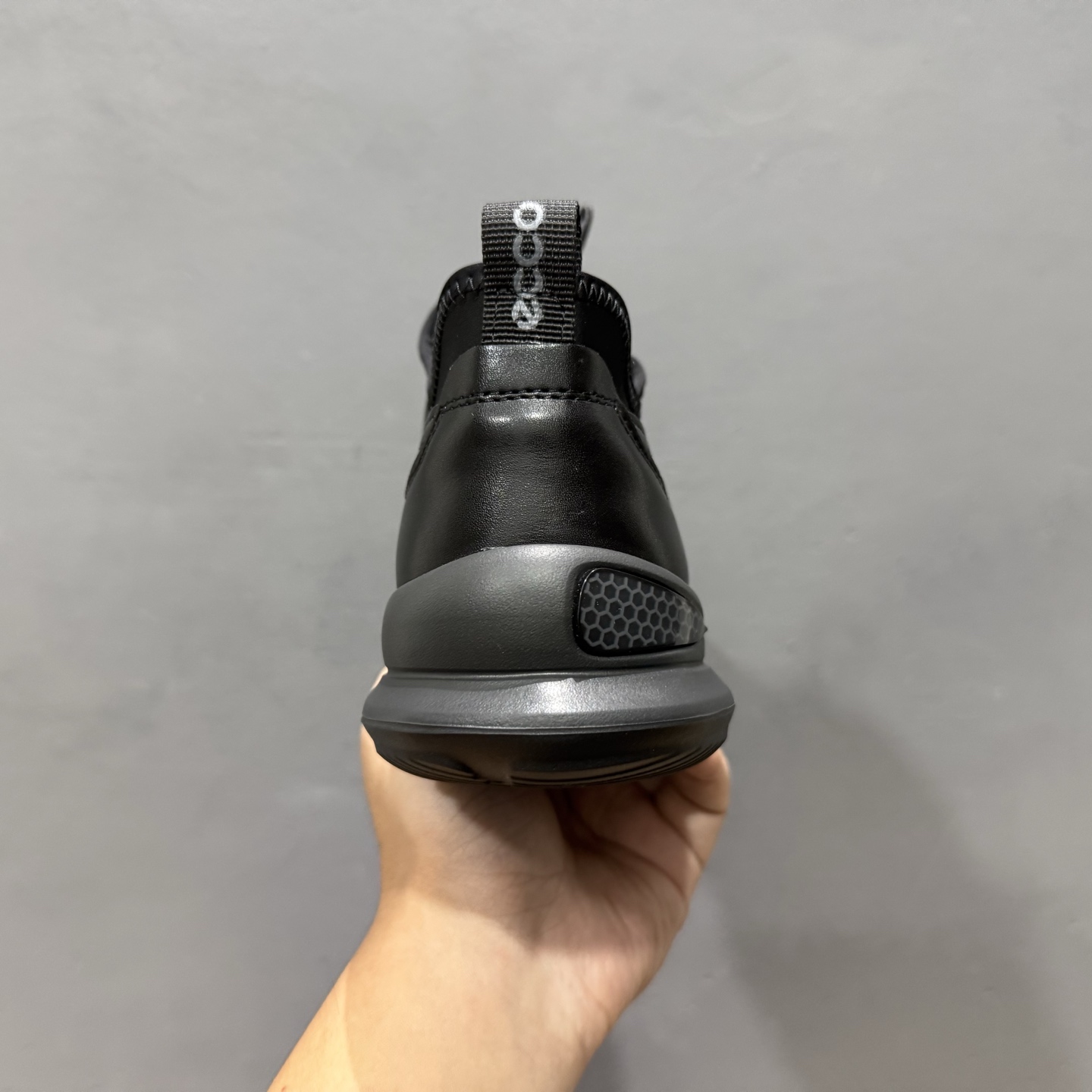 300 Ecco爱步运动鞋男鞋 BIOM2025 透气健步鞋 防滑跑步鞋