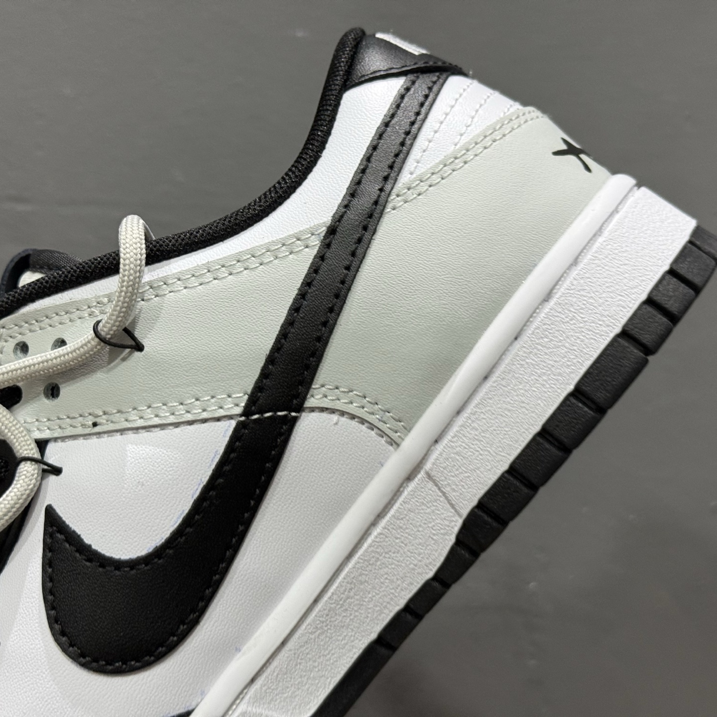 280 Nike Dunk Low 不羁涂鸦 黑白灰 当经典黑白灰 DD1391-100