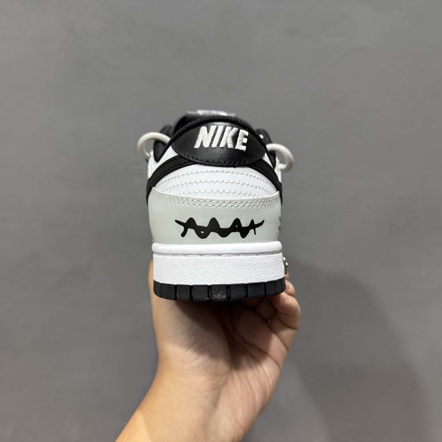 280 Nike Dunk Low 不羁涂鸦 黑白灰 当经典黑白灰 DD1391-100