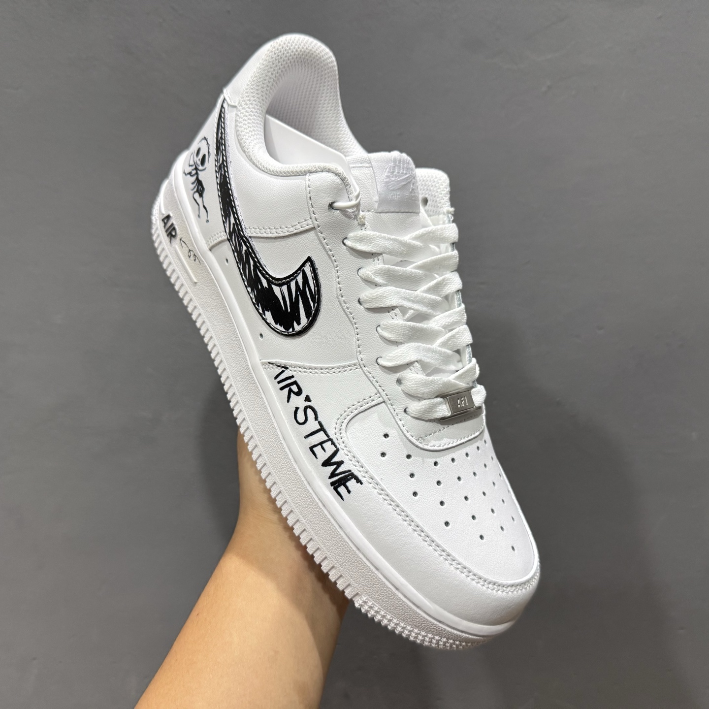 220 NIKE AIR FORCE 1 LOW “万圣节主题” 空军一号低帮休闲板鞋 FV5159-111