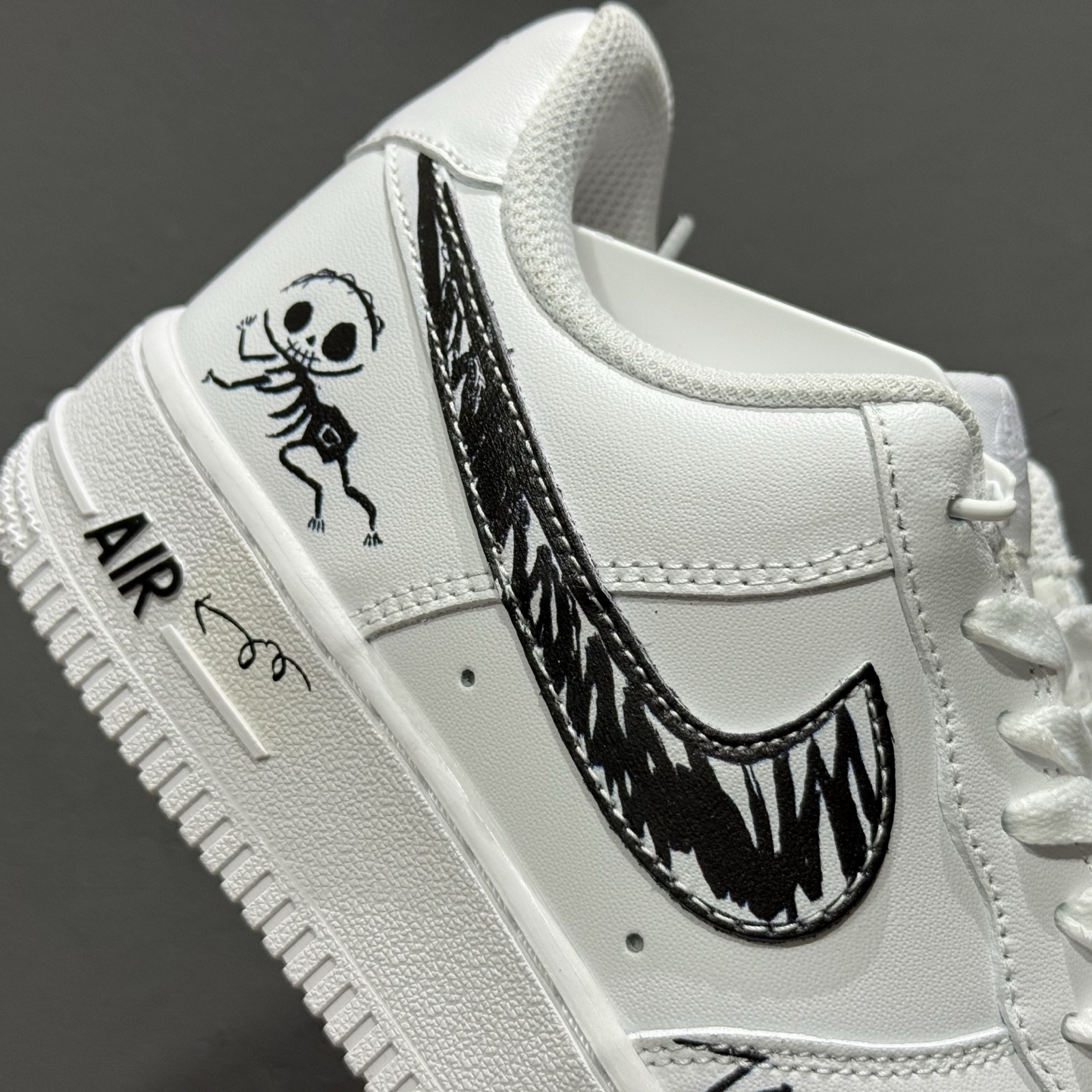 220 NIKE AIR FORCE 1 LOW “万圣节主题” 空军一号低帮休闲板鞋 FV5159-111