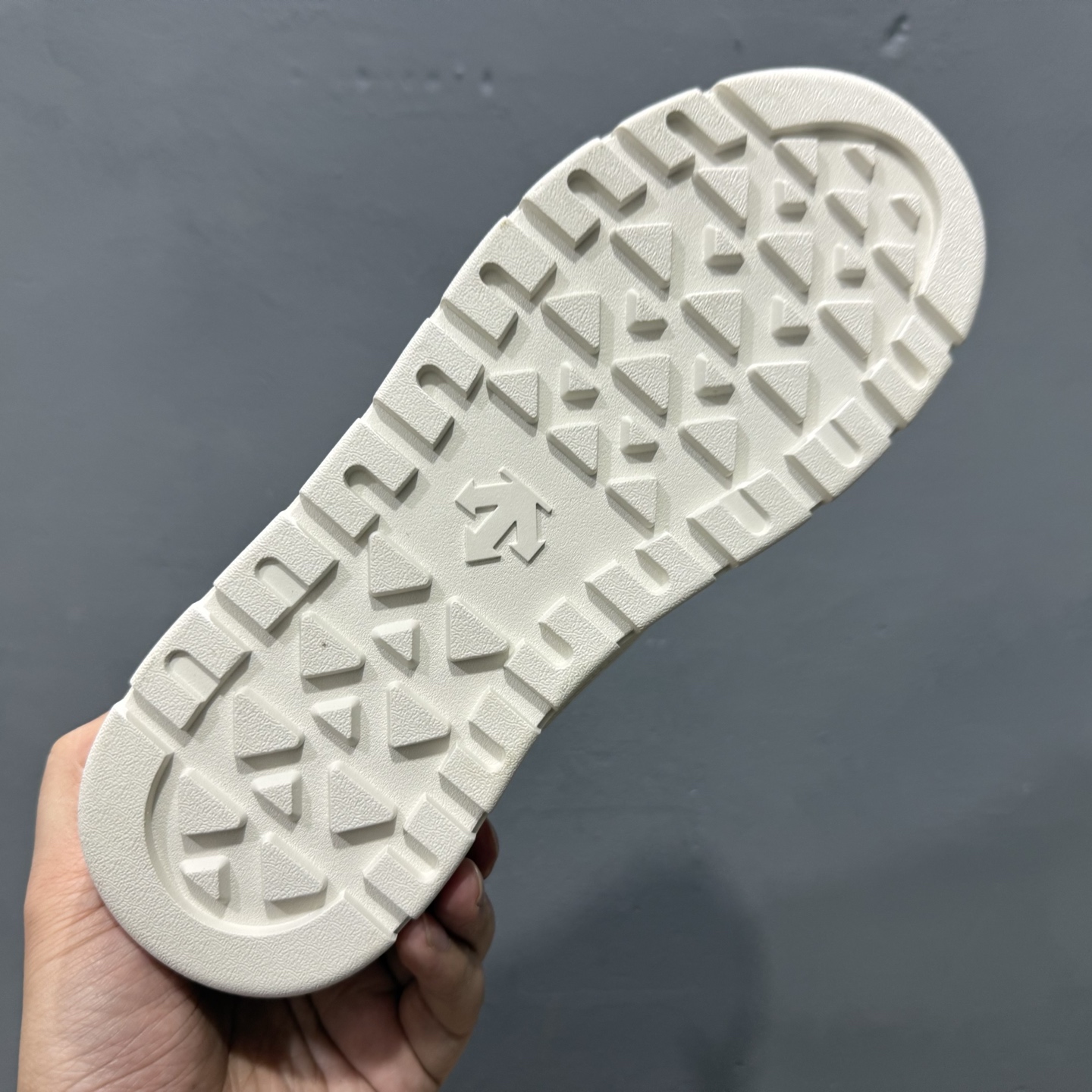 280 L/DESCENTE官方同步上架小白鞋适合技术路线单日徒步穿着