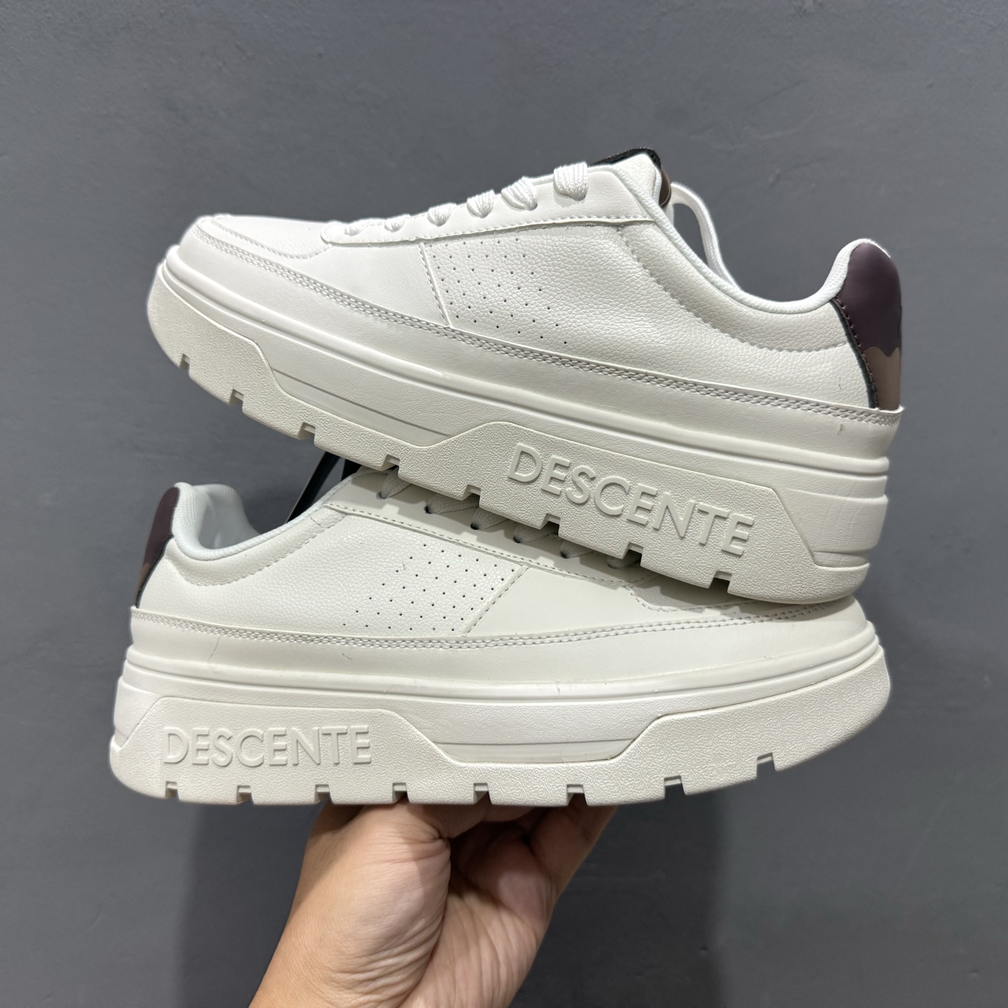 280 L/DESCENTE官方同步上架小白鞋适合技术路线单日徒步穿着