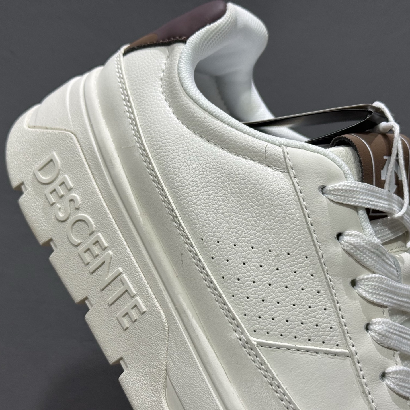 280 L/DESCENTE官方同步上架小白鞋适合技术路线单日徒步穿着