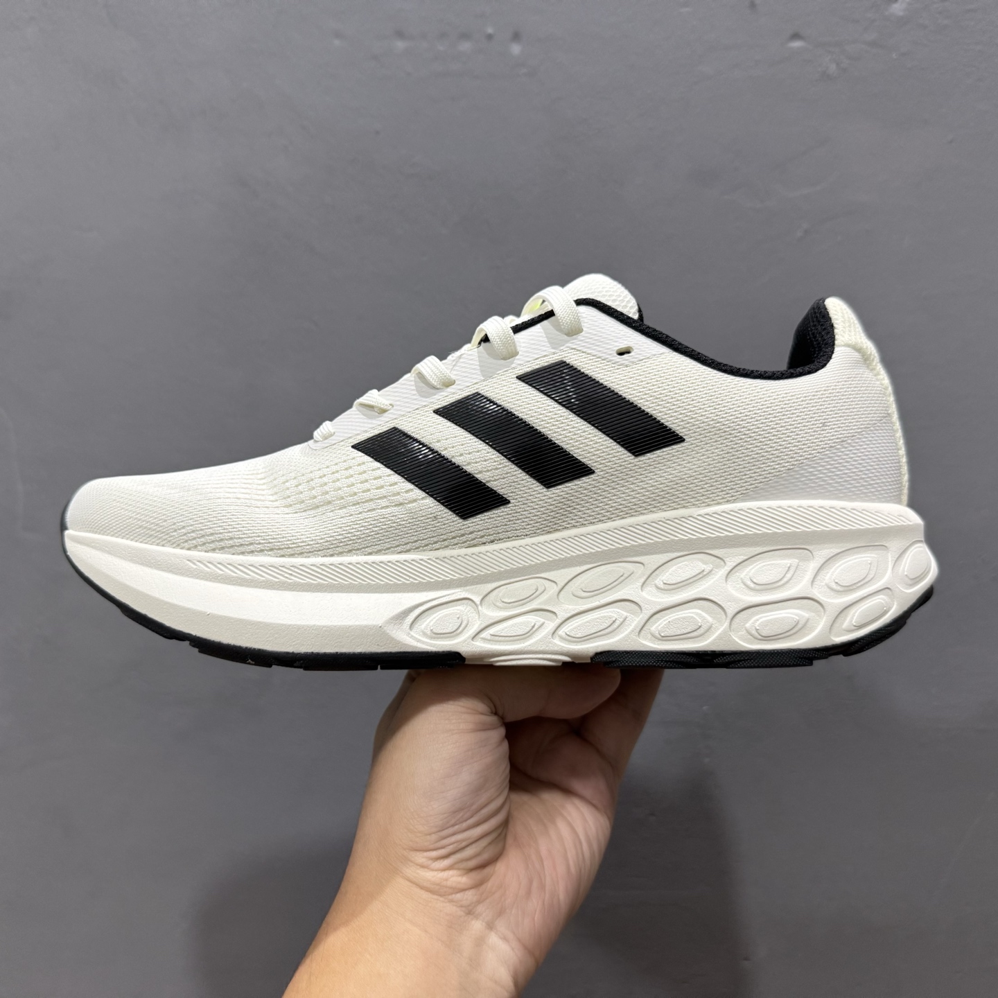 180 Adidas Fresh Foam 阿迪达斯 舒适百搭 织物耐磨轻便 低帮跑步鞋 B25213
