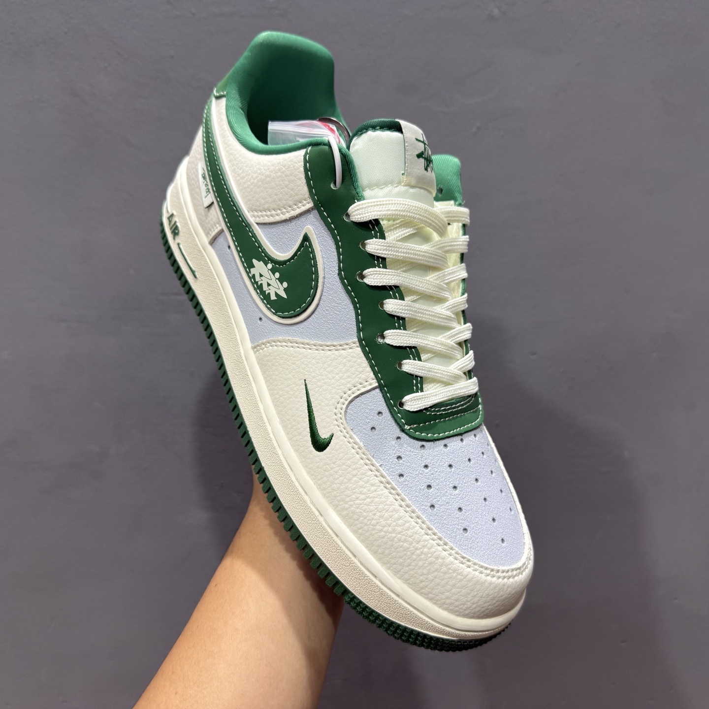 ￥260 Nike Air Force 1'07 Low 斯图西联名 米绿勾 空军一号低帮休闲板鞋 DD1982-305