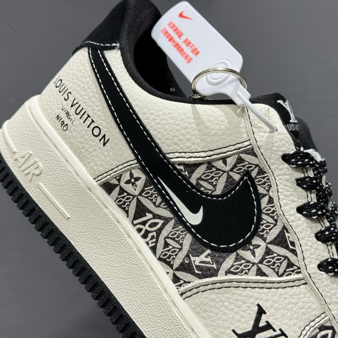 260 NK Air Force 1 空军一号 KJ1688-023