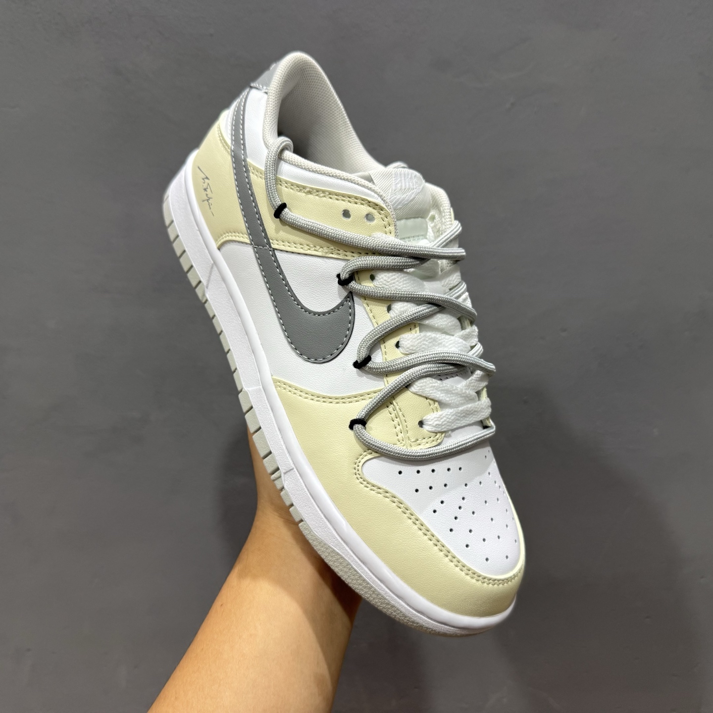 220 Nike SB Dunk Low 解构绑带 HF5441-105