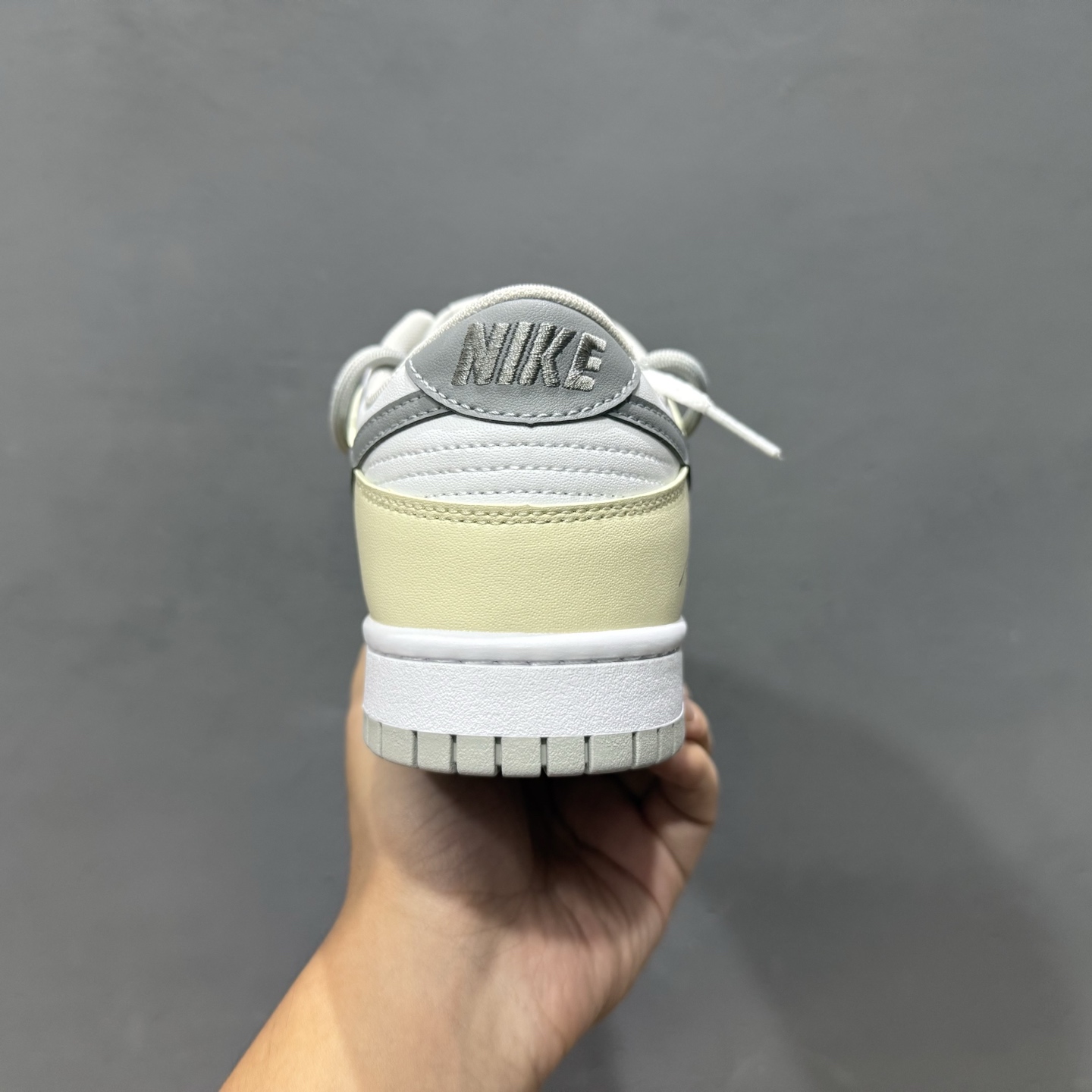 220 Nike SB Dunk Low 解构绑带 HF5441-105