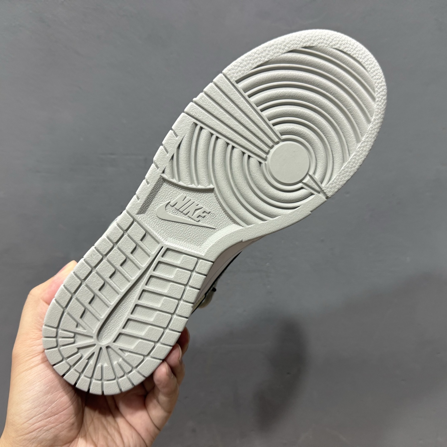 220 Nike SB Dunk Low 解构绑带 HF5441-105