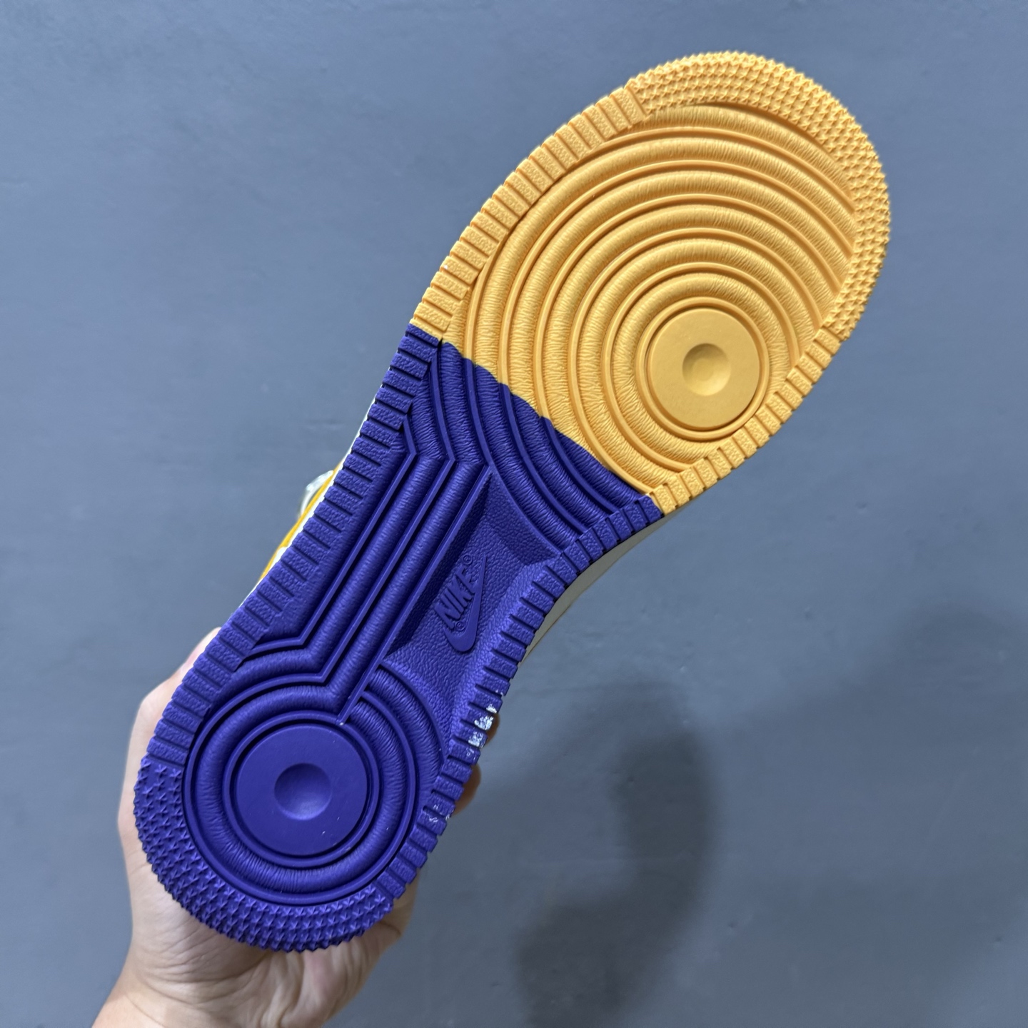 ￥260 Nike Air Force 1'07 Low NBA联名 紫金湖人 空军一号低帮休闲板鞋 CS5288-006