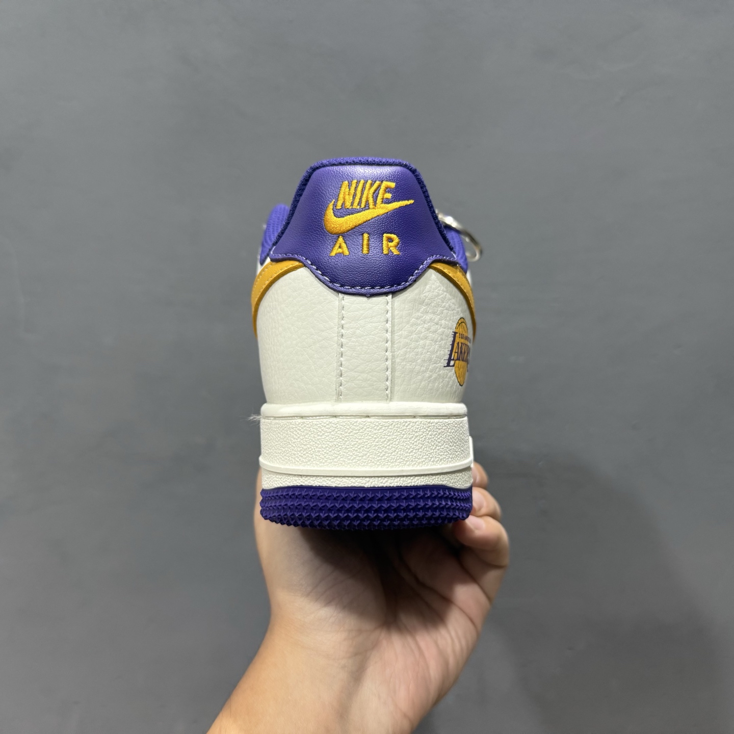 ￥260 Nike Air Force 1'07 Low NBA联名 紫金湖人 空军一号低帮休闲板鞋 CS5288-006