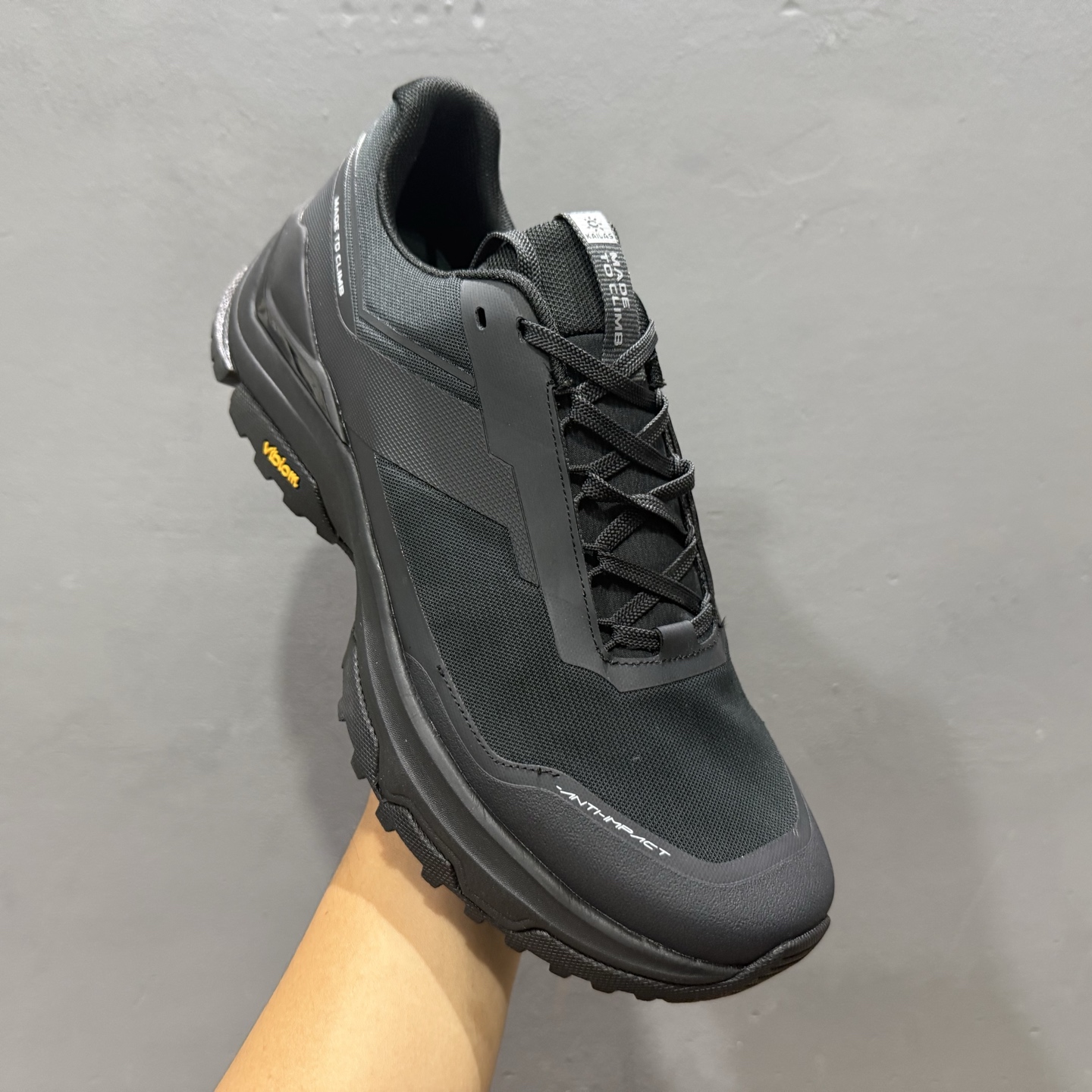 300 凯乐石KAILAS 界山GTX BOA 墨黑 户外低帮防水登山徒步鞋