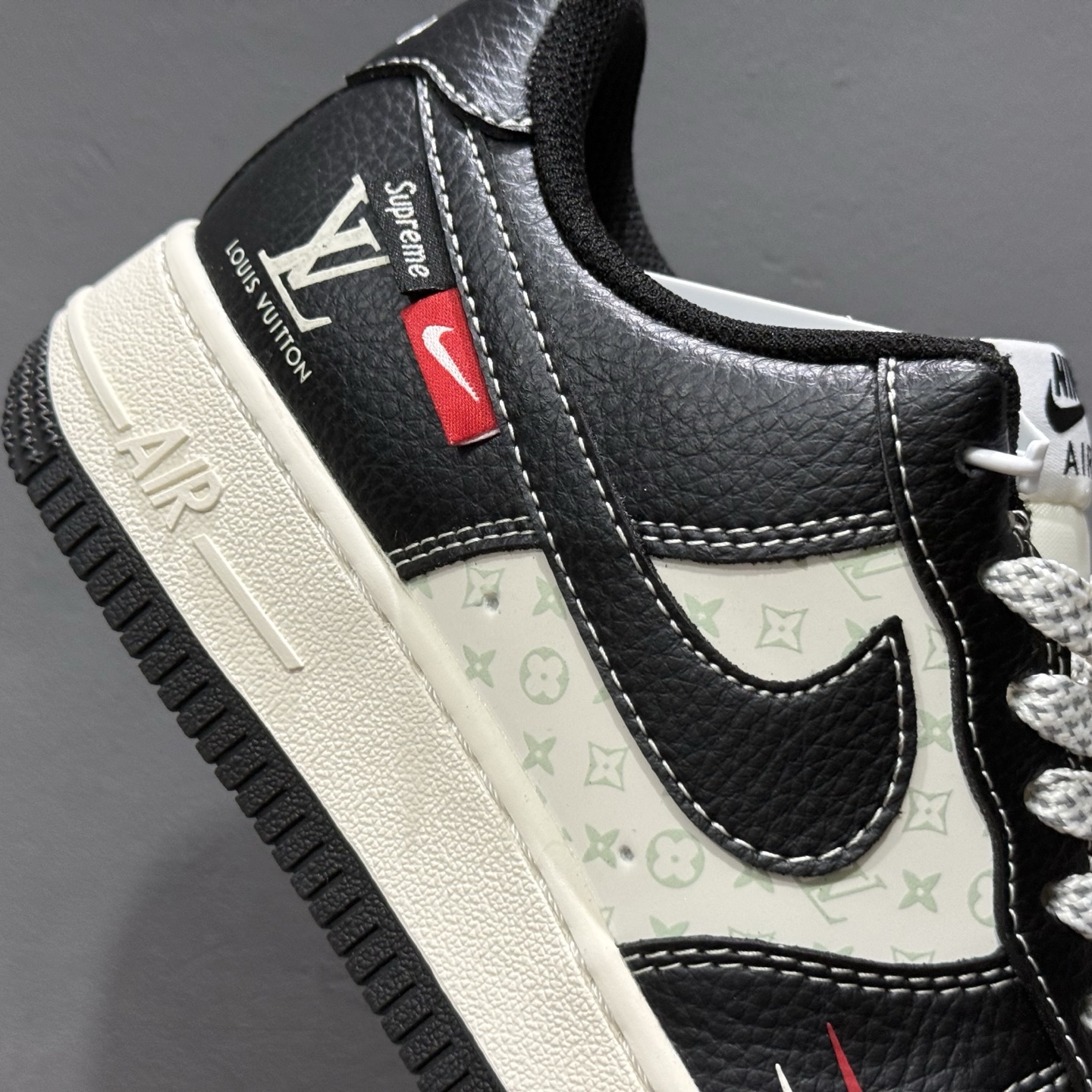 260 NK Air Force 1 空军一号 MZ9588-813