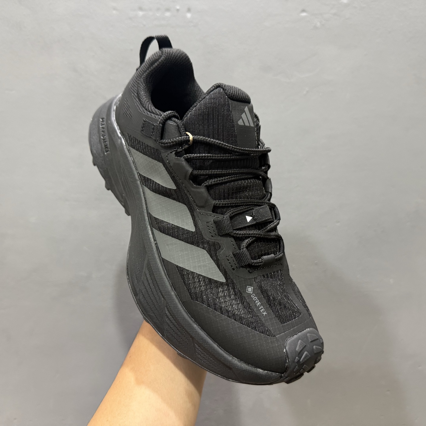 180 Adidas TERREX FREEHIKER SL GTX 阿迪达斯 系带缓震轻质舒适百搭运动鞋 HQ4885-Chinese UA Cheap High Quatity Brand Clothes Bags handbags Sneakers wholesale wholesaler seller from China Factory suppliers Fashion Clothing Shoes best Quality Beautiful Price 180 Adidas TERREX FREEHIKER SL GTX 阿迪达斯 系带缓震轻质舒适百搭运动鞋 HQ4885