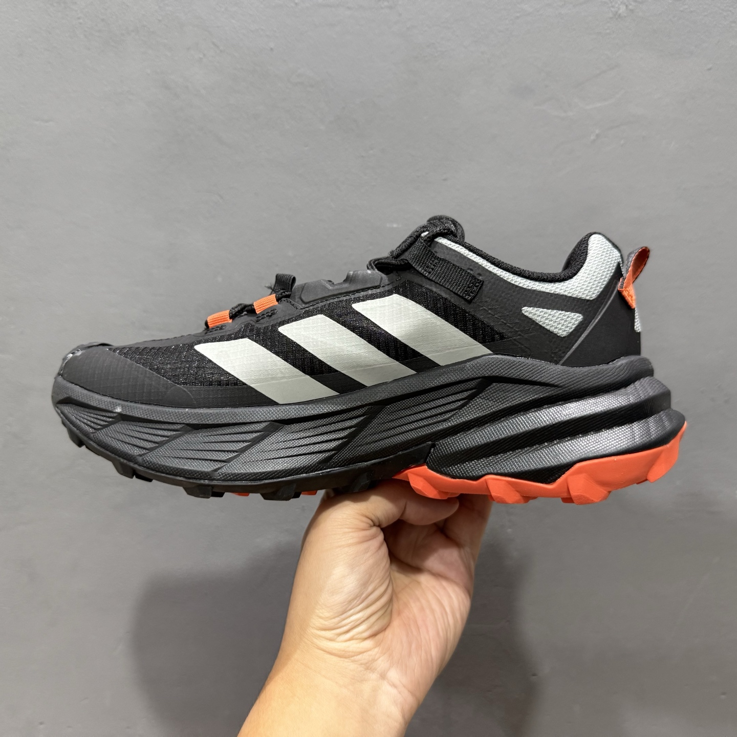 180 Adidas TERREX FREEHIKER SL GTX 阿迪达斯 系带缓震轻质舒适百搭运动鞋 HQ4889