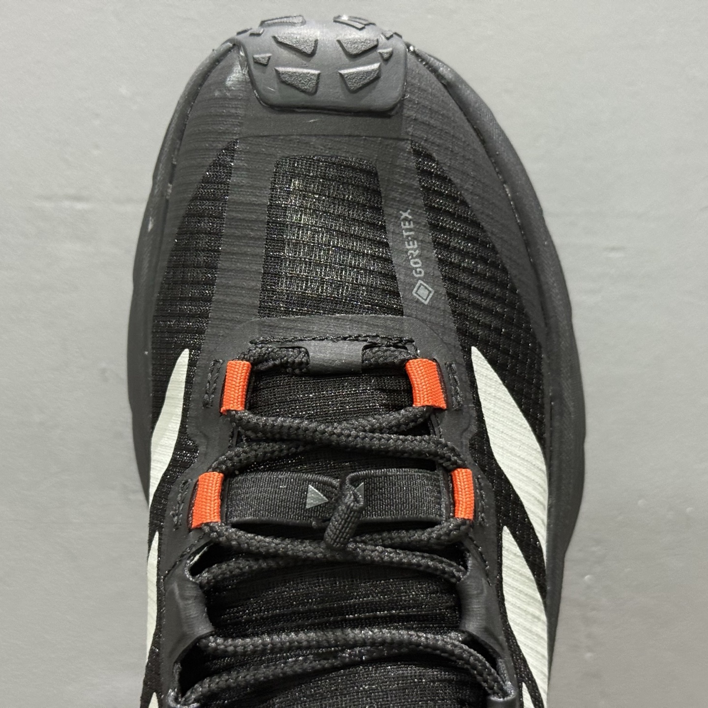 180 Adidas TERREX FREEHIKER SL GTX 阿迪达斯 系带缓震轻质舒适百搭运动鞋 HQ4889