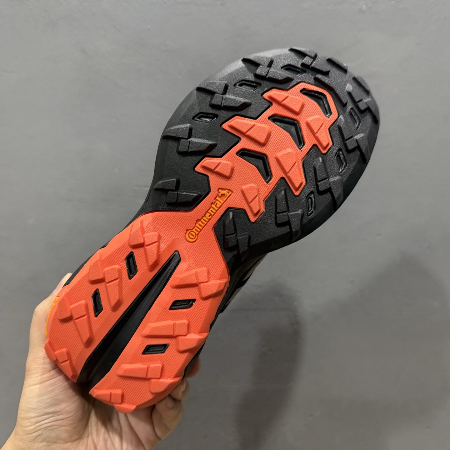 180 Adidas TERREX FREEHIKER SL GTX 阿迪达斯 系带缓震轻质舒适百搭运动鞋 HQ4889